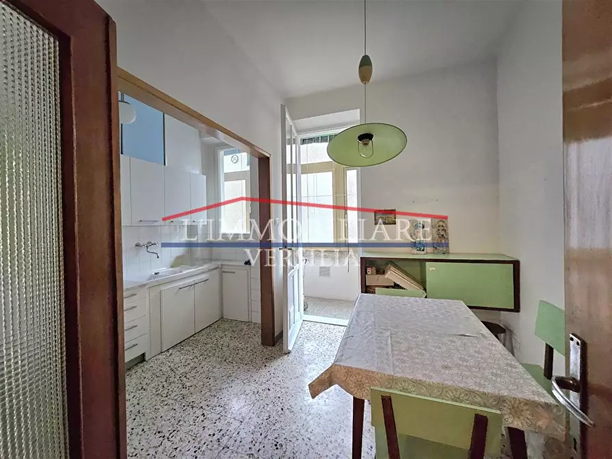 Immagine 7 di Appartamento in vendita  a Massa