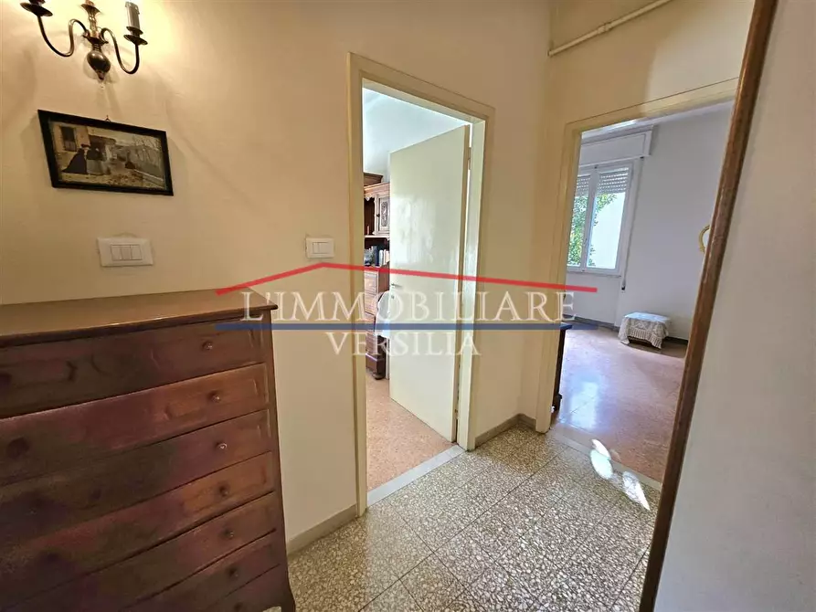 Immagine 15 di Appartamento in vendita  a Massa