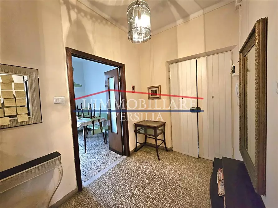 Immagine 4 di Appartamento in vendita  a Massa