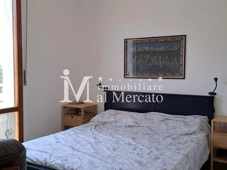 Immagine 10 di Appartamento in vendita  a Viareggio