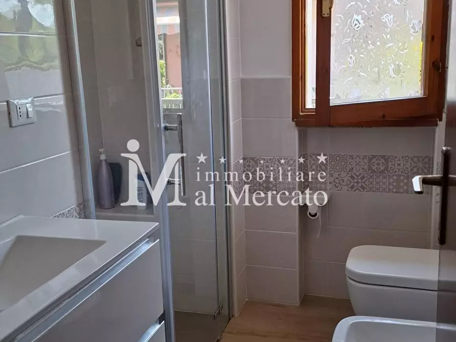 Immagine 16 di Appartamento in vendita  a Viareggio