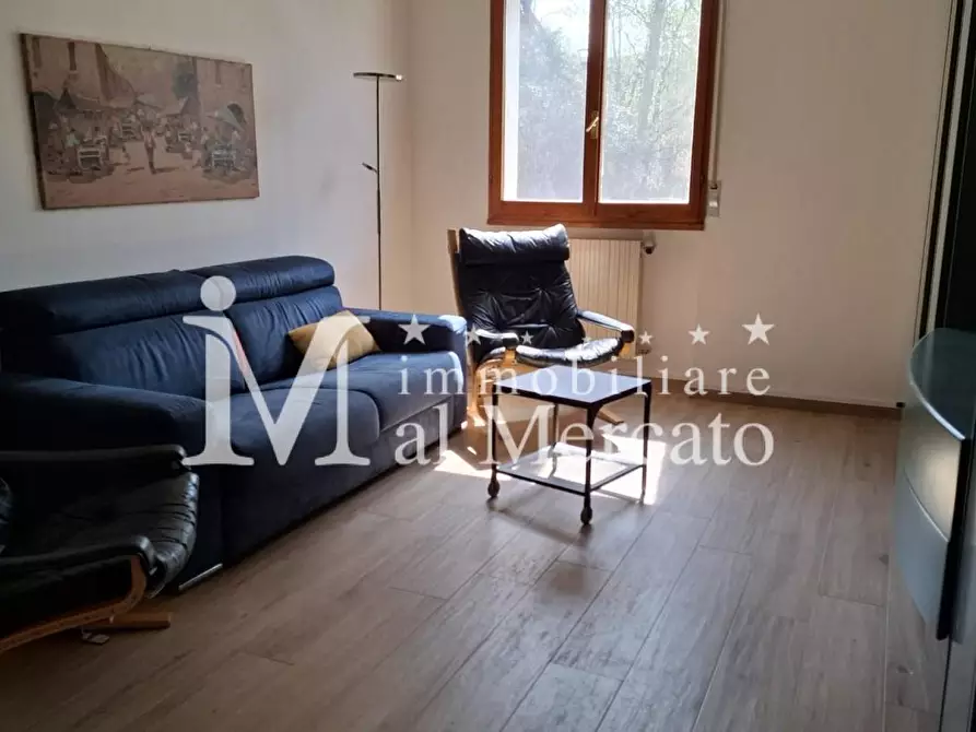 Immagine 3 di Appartamento in vendita  a Viareggio