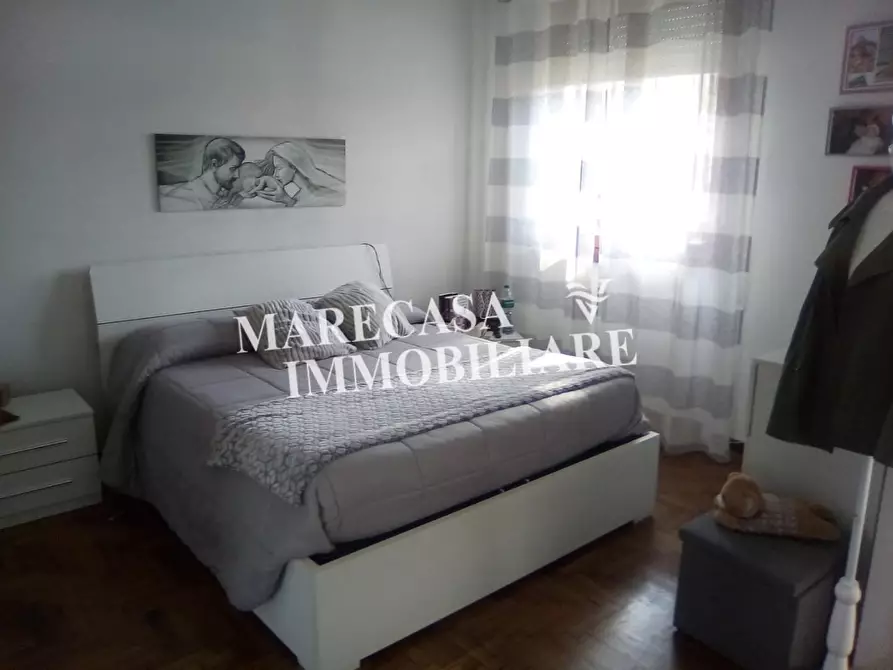Immagine 6 di Appartamento in vendita  a Massa