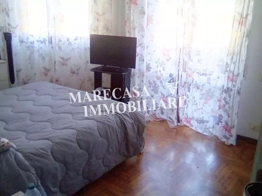 Immagine 11 di Appartamento in vendita  a Massa