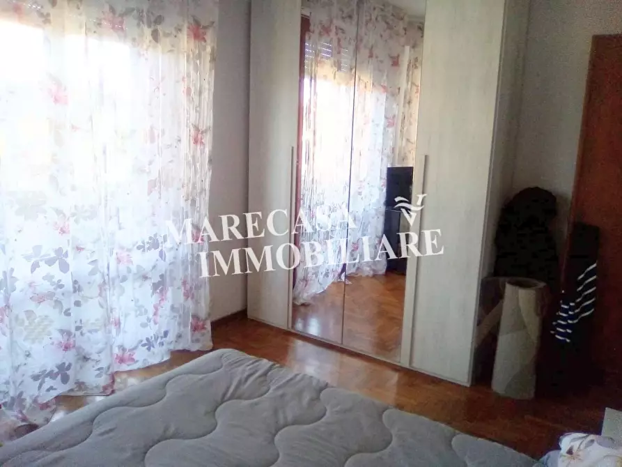 Immagine 12 di Appartamento in vendita  a Massa