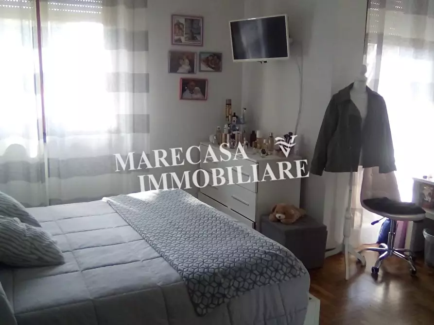 Immagine 7 di Appartamento in vendita  a Massa