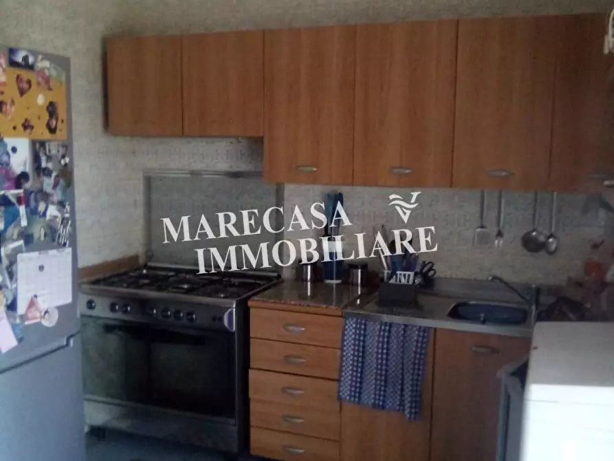 Immagine 4 di Appartamento in vendita  a Massa