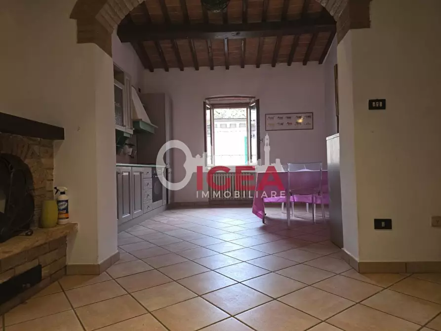 Immagine 17 di Appartamento in vendita  a Poggibonsi