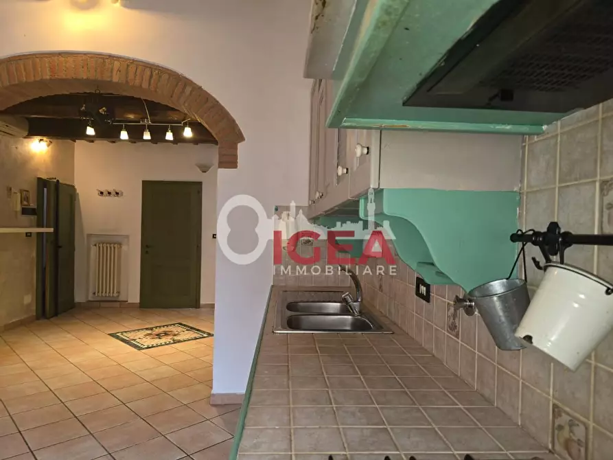 Immagine 10 di Appartamento in vendita  a Poggibonsi