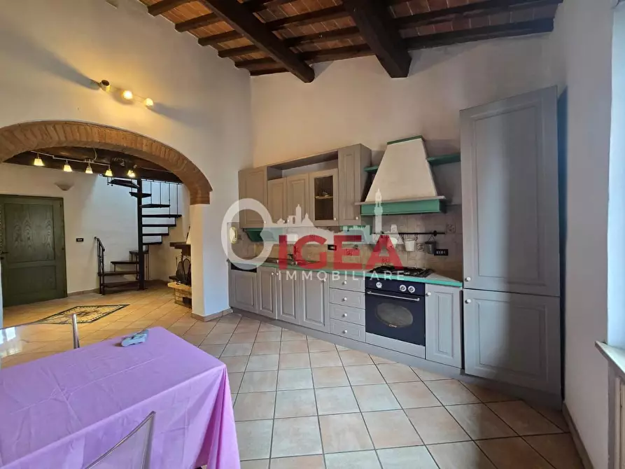 Immagine 14 di Appartamento in vendita  a Poggibonsi