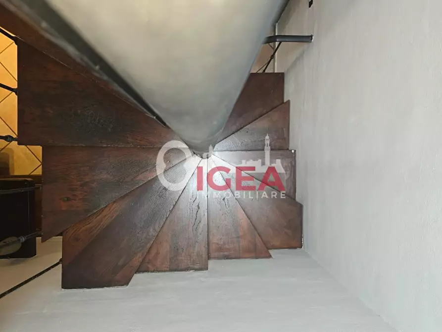 Immagine 33 di Appartamento in vendita  a Poggibonsi