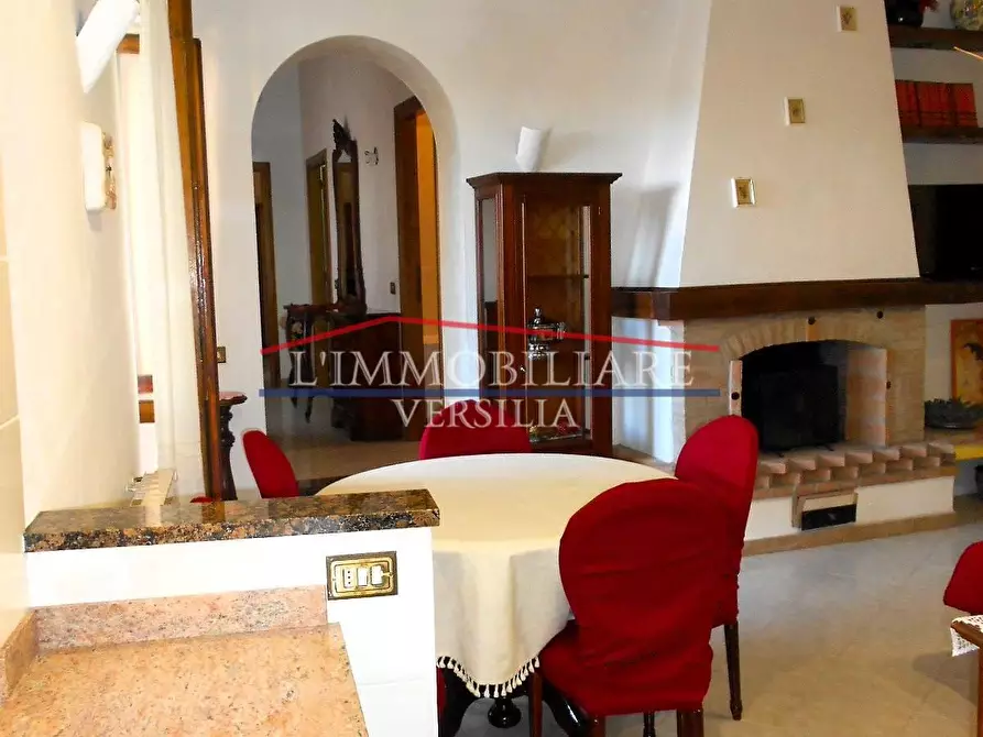 Immagine 14 di Appartamento in vendita  a Carrara