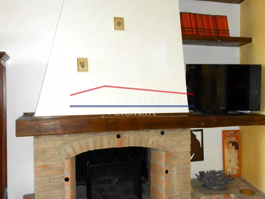 Immagine 13 di Appartamento in vendita  a Carrara