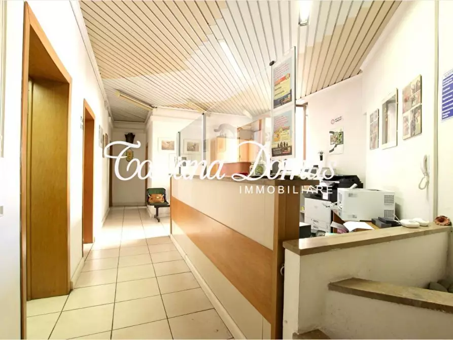 Immagine 2 di Appartamento in vendita  a Siena