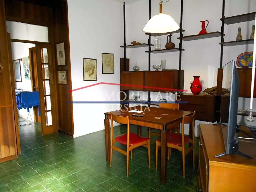 Immagine 21 di Villa in vendita  a Carrara