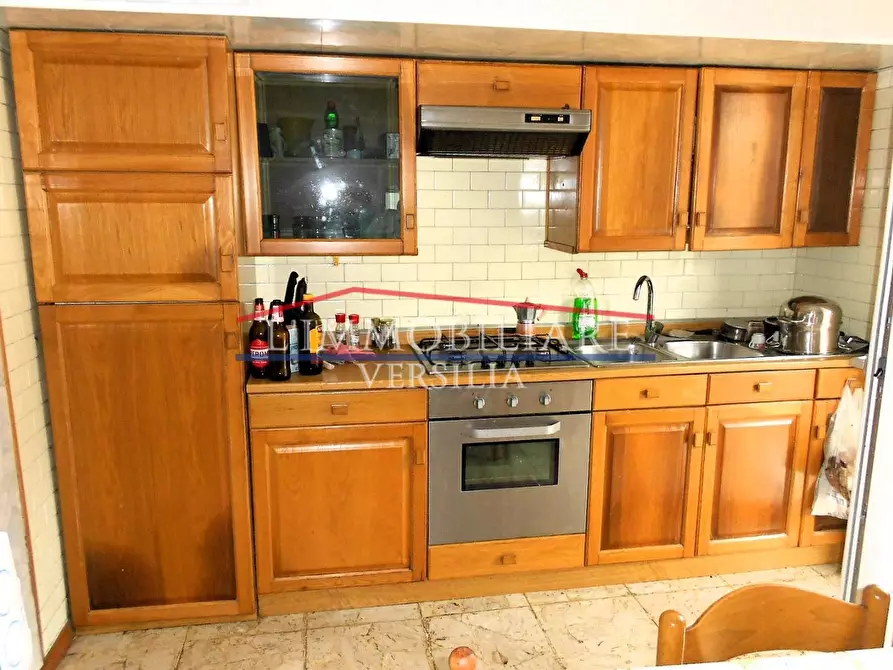 Immagine 35 di Villa in vendita  a Carrara