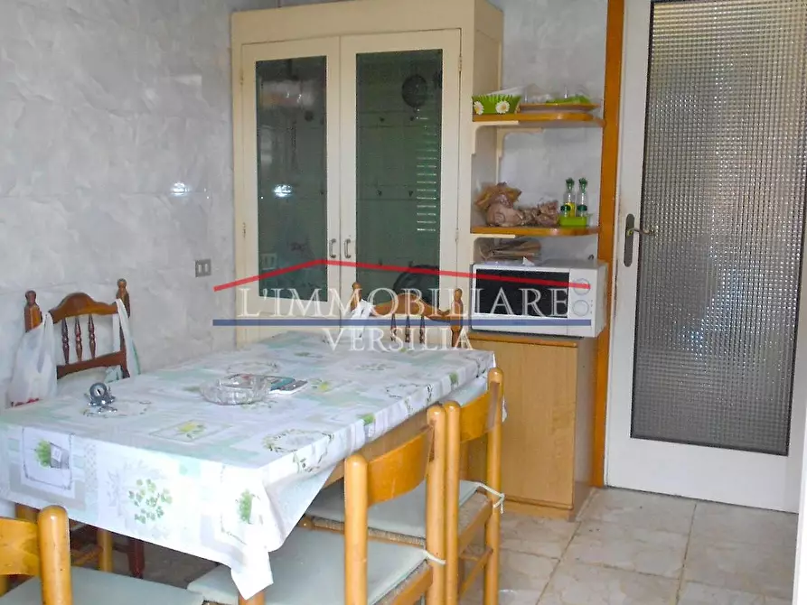 Immagine 34 di Villa in vendita  a Carrara