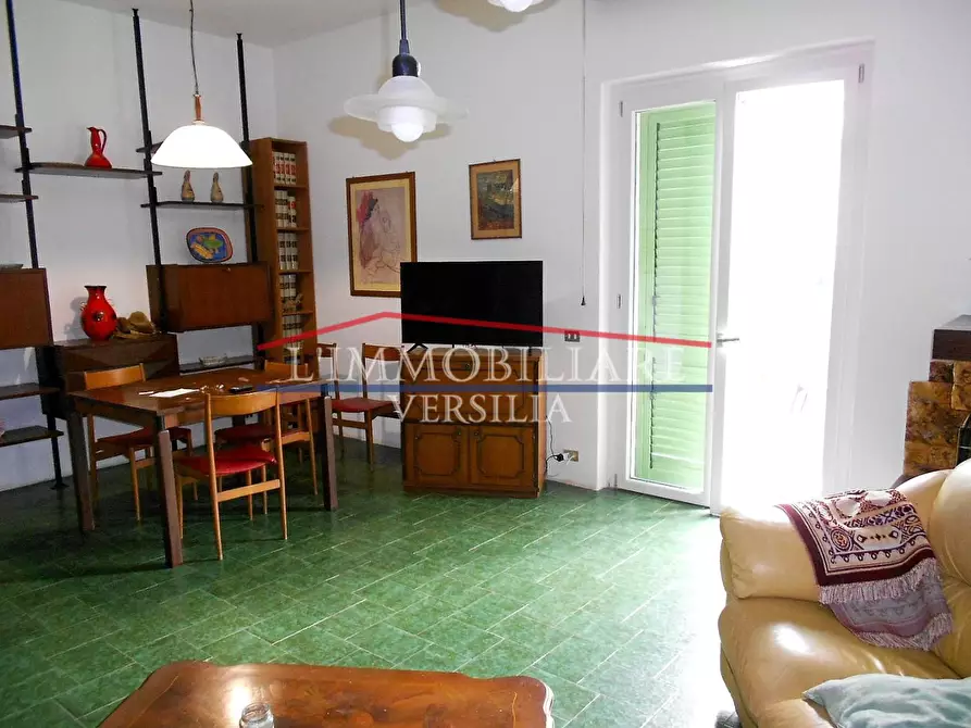 Immagine 26 di Villa in vendita  a Carrara