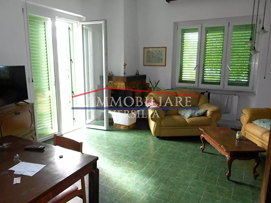 Immagine 24 di Villa in vendita  a Carrara