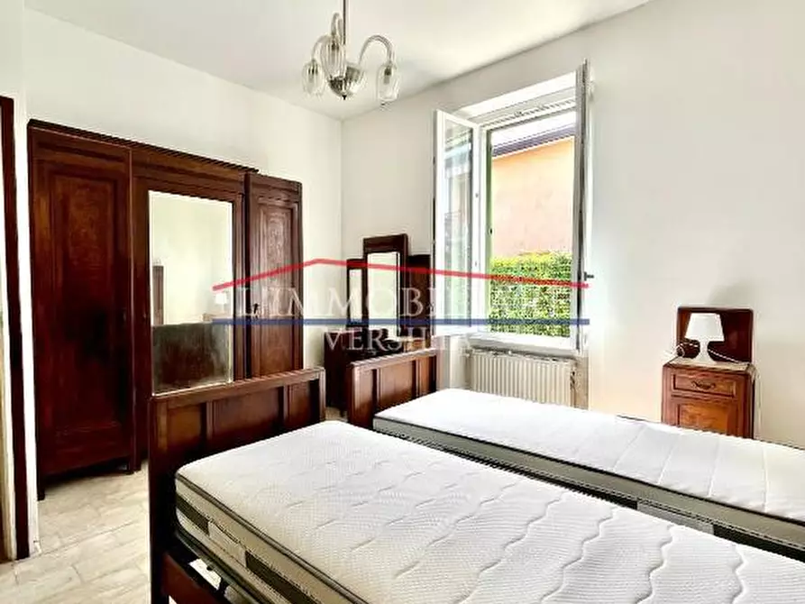 Immagine 42 di Villa in vendita  a Carrara