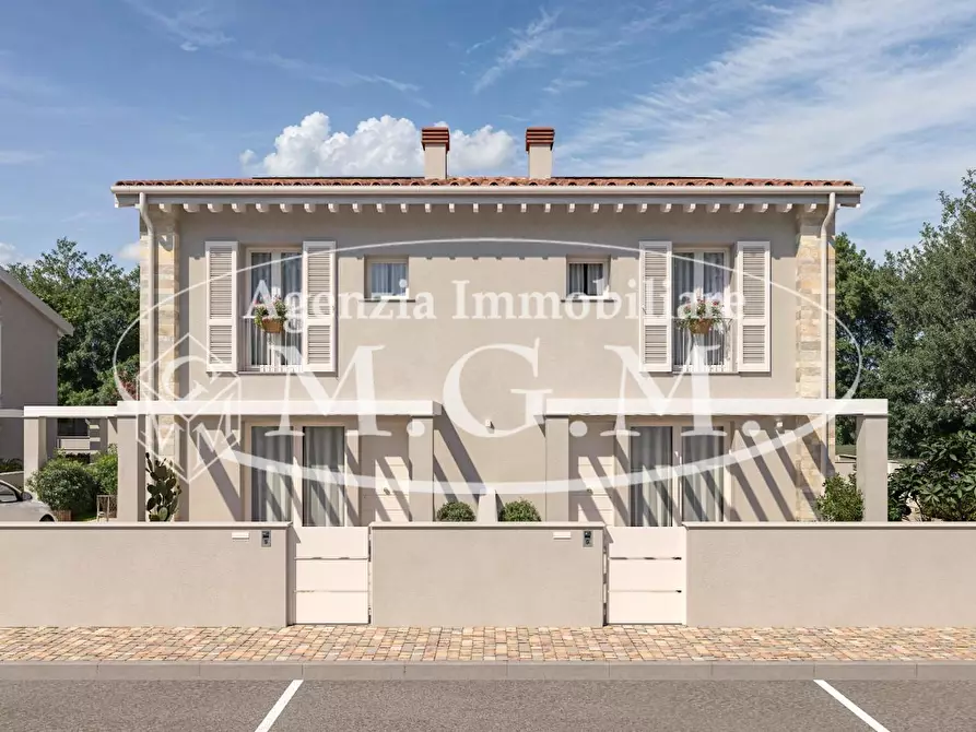 Immagine 33 di Casa bifamiliare in vendita  a Pisa