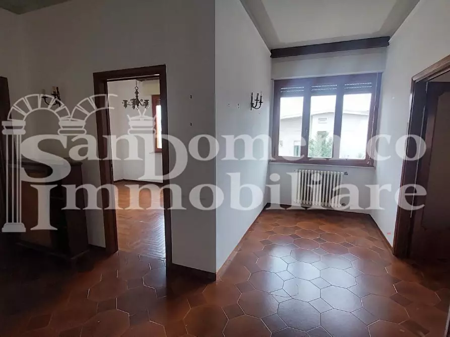 Immagine 7 di Villa in vendita  a Cascina