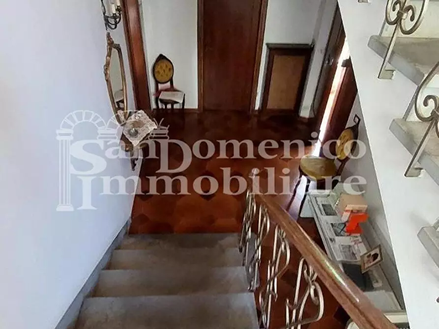 Immagine 4 di Villa in vendita  a Cascina