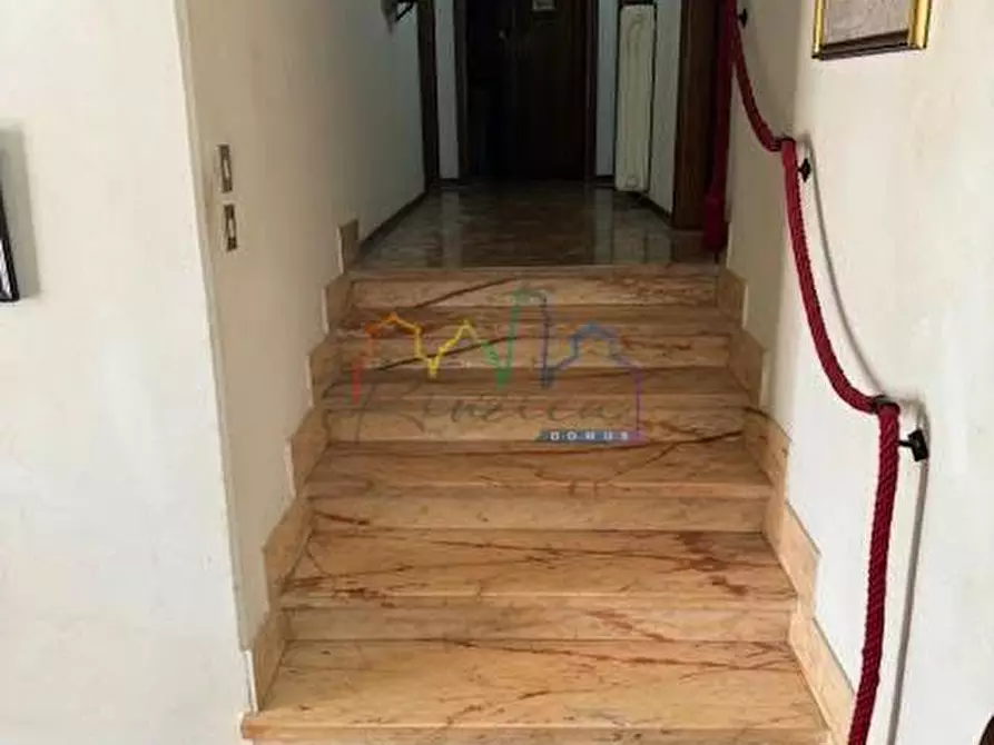 Immagine 19 di Villa in vendita  a San Giuliano Terme