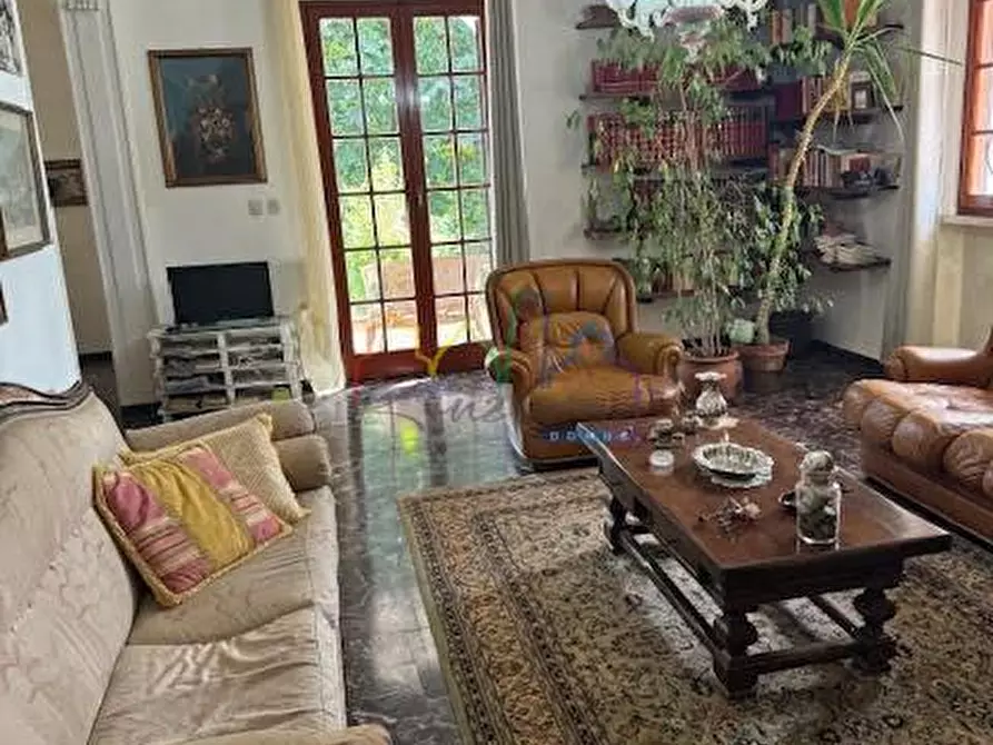 Immagine 5 di Villa in vendita  a San Giuliano Terme