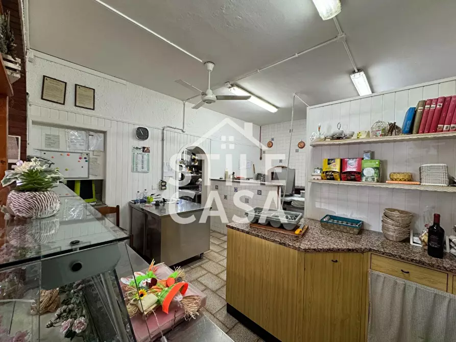 Immagine 30 di Bar / Ristorante in vendita  a Altopascio