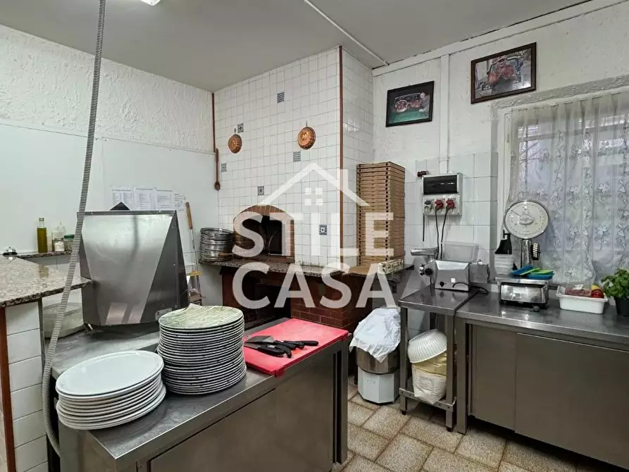 Immagine 34 di Bar / Ristorante in vendita  a Altopascio