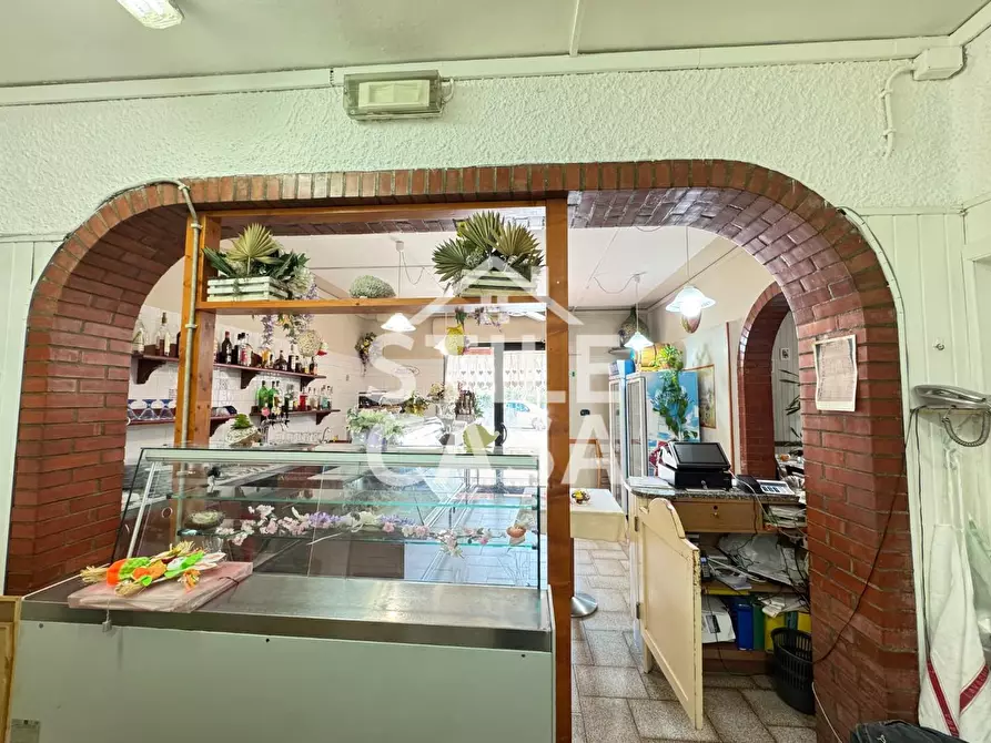 Immagine 26 di Bar / Ristorante in vendita  a Altopascio