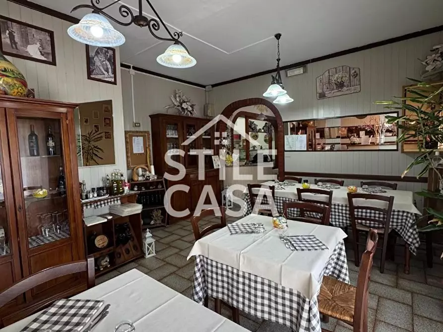 Immagine 10 di Bar / Ristorante in vendita  a Altopascio
