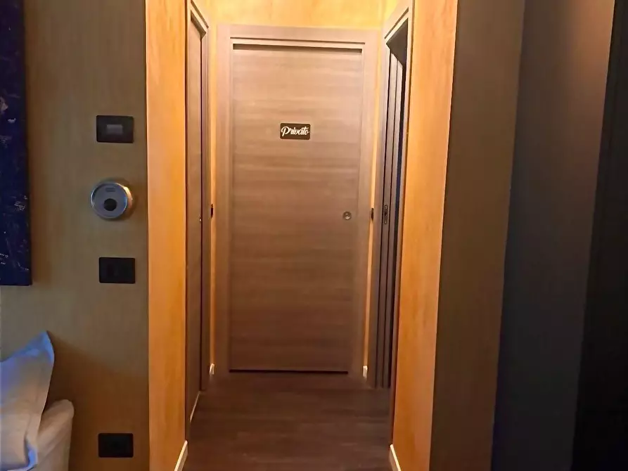 Immagine 15 di Appartamento in vendita  a Massa