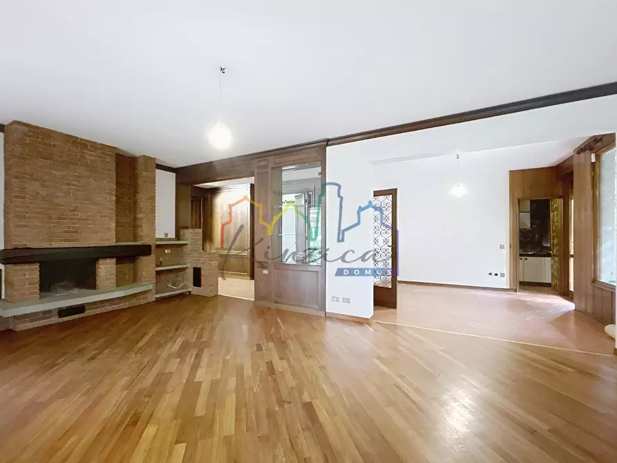 Immagine 2 di Appartamento in vendita  a Pisa