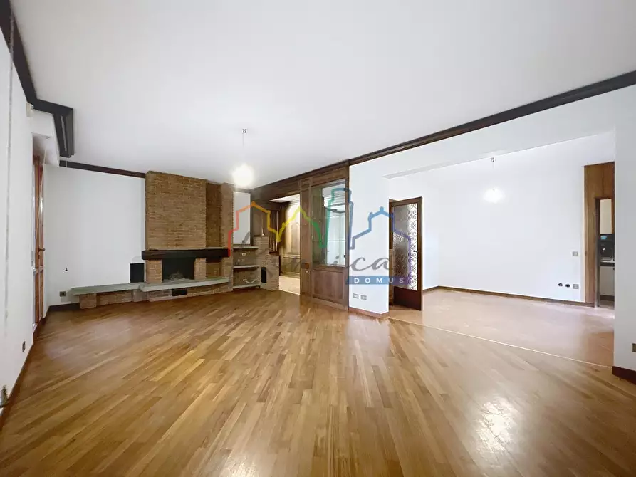 Immagine 6 di Appartamento in vendita  a Pisa