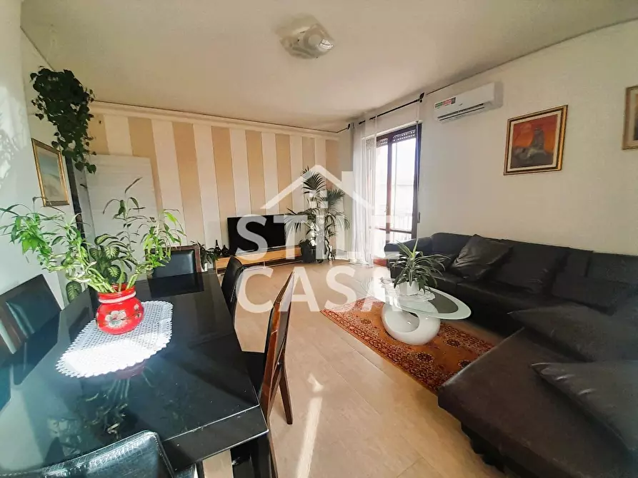 Immagine 1 di Appartamento in vendita  a Pisa