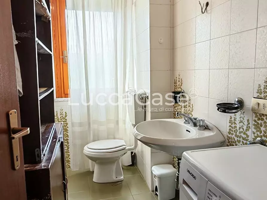 Immagine 14 di Appartamento in vendita  a Lucca