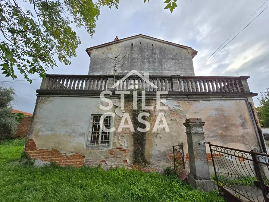 Immagine 39 di Palazzo in vendita  a Castelfranco Di Sotto