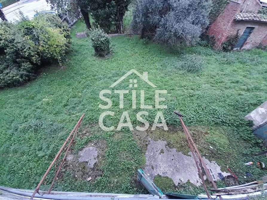 Immagine 9 di Palazzo in vendita  a Castelfranco Di Sotto