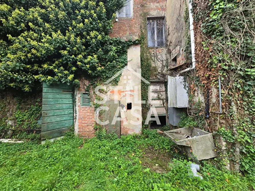 Immagine 33 di Palazzo in vendita  a Castelfranco Di Sotto