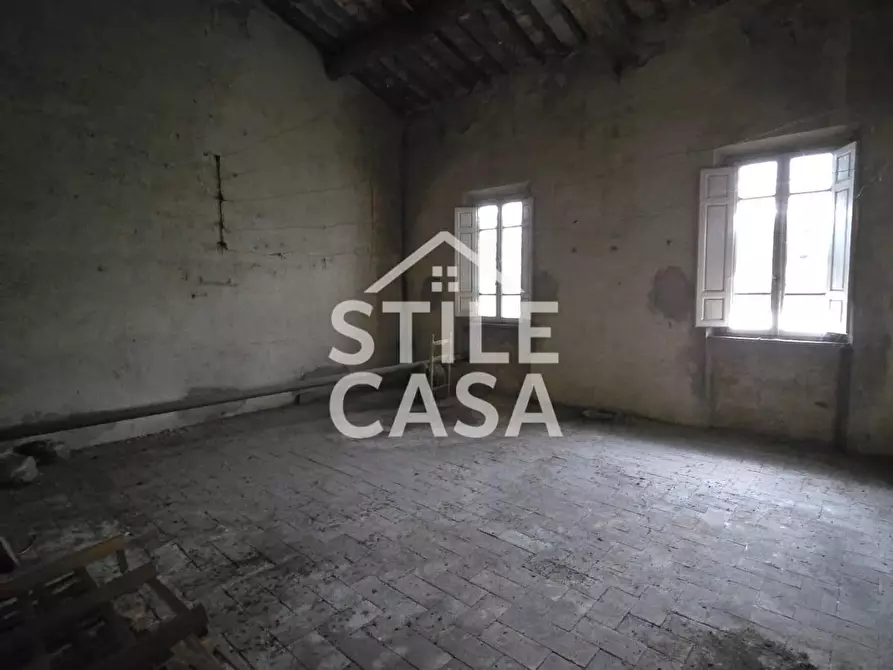 Immagine 35 di Palazzo in vendita  a Castelfranco Di Sotto