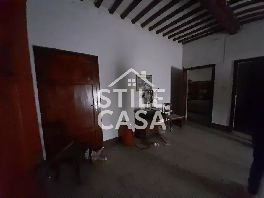 Immagine 2 di Palazzo in vendita  a Castelfranco Di Sotto