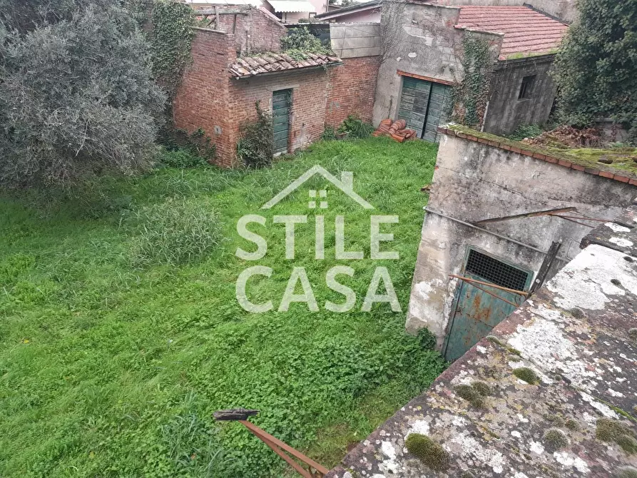 Immagine 8 di Palazzo in vendita  a Castelfranco Di Sotto