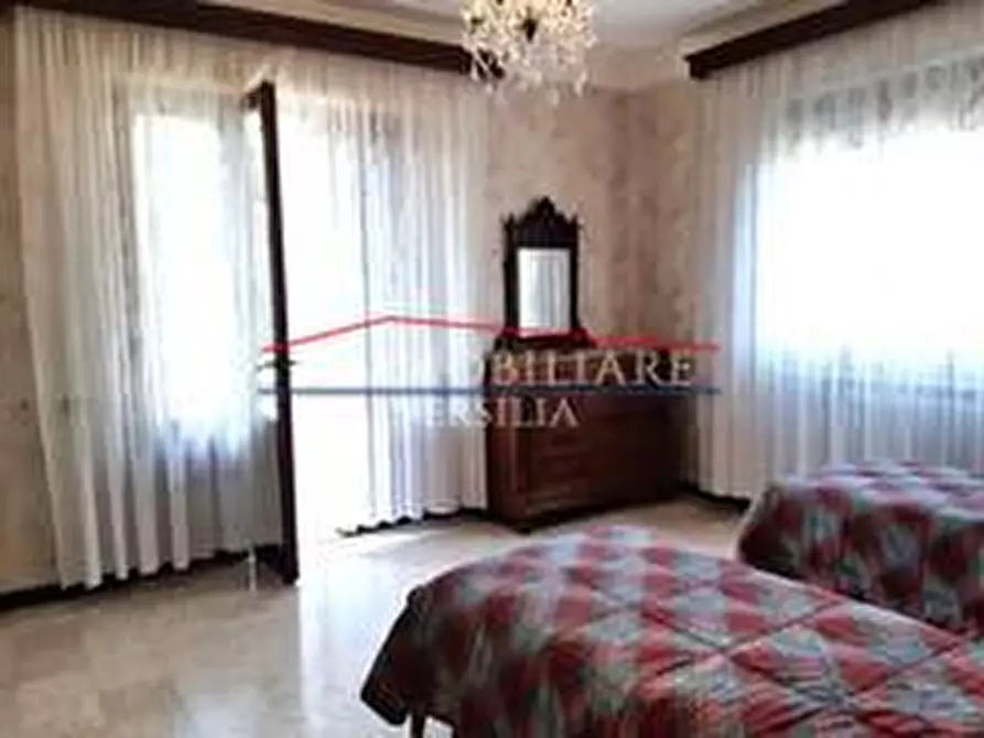 Immagine 11 di Casa bifamiliare in vendita  a Massa