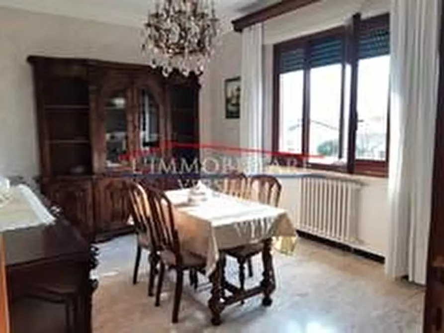 Immagine 7 di Casa bifamiliare in vendita  a Massa