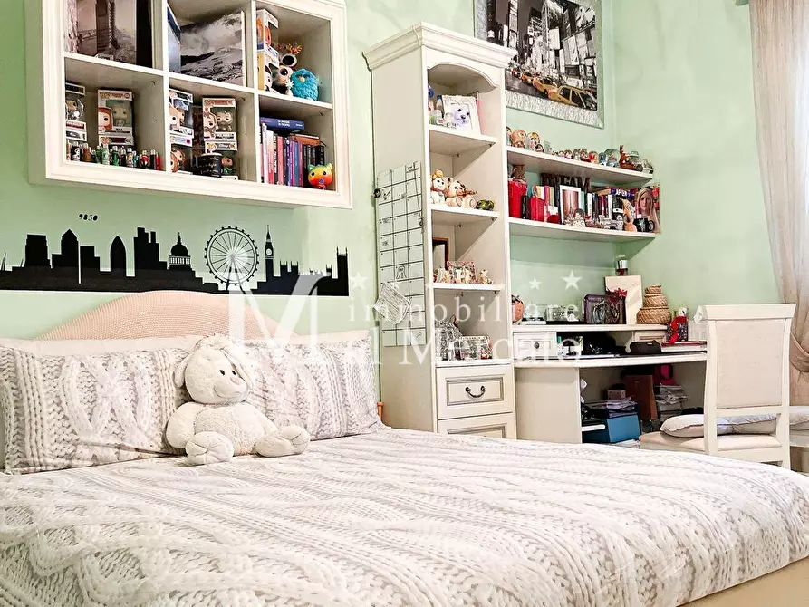 Immagine 34 di Villa in vendita  a Viareggio