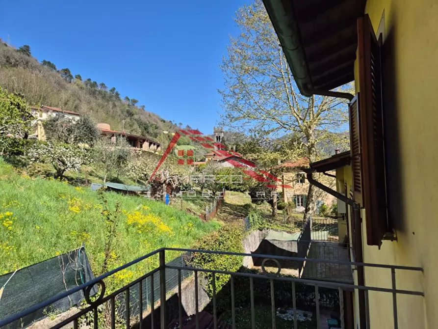 Immagine 13 di Appartamento in vendita  a Bagni Di Lucca