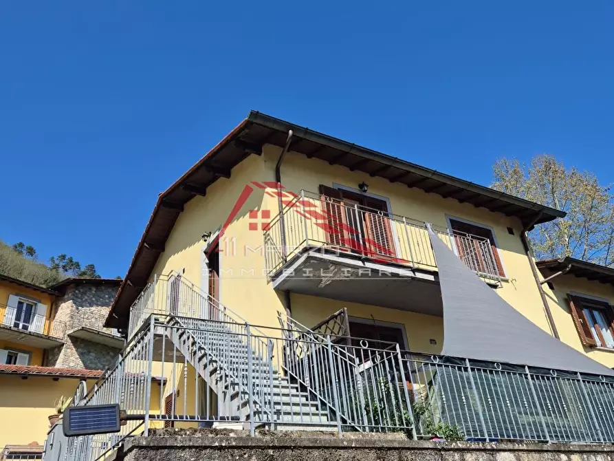 Immagine 4 di Appartamento in vendita  a Bagni Di Lucca