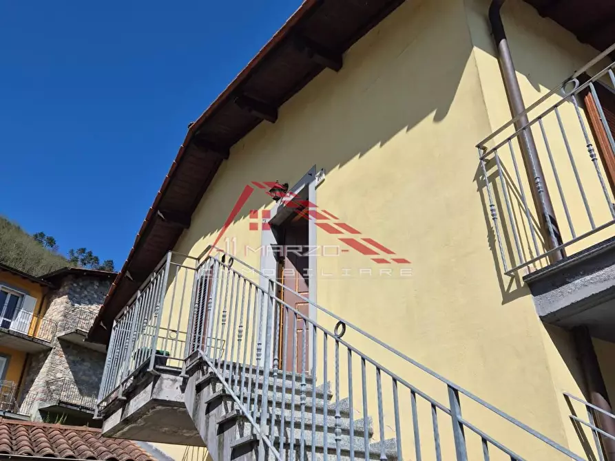 Immagine 5 di Appartamento in vendita  a Bagni Di Lucca